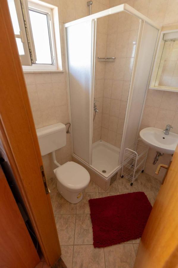 Apartments Elena Tučepi Eksteriør bilde