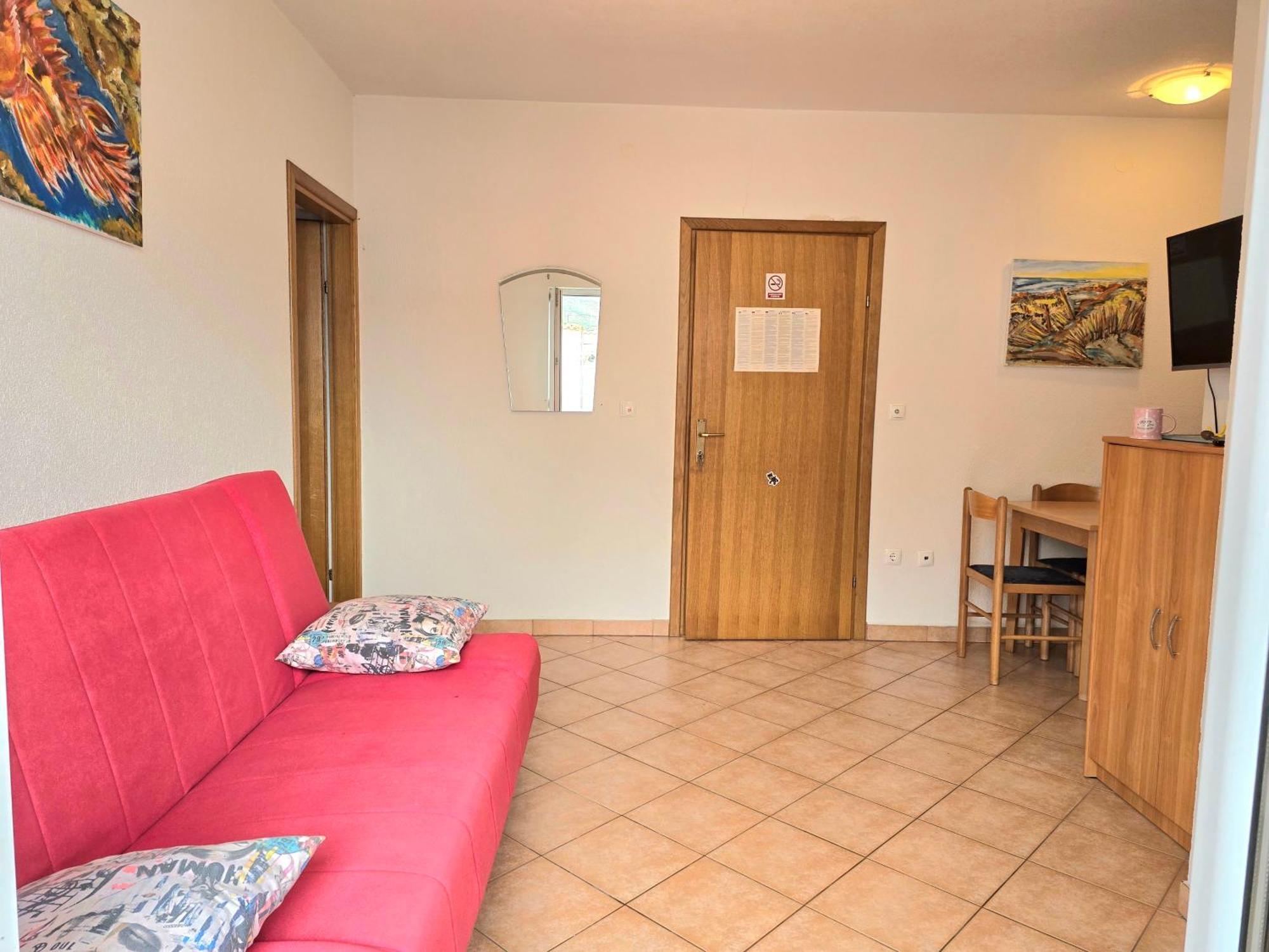 Apartments Elena Tučepi Eksteriør bilde